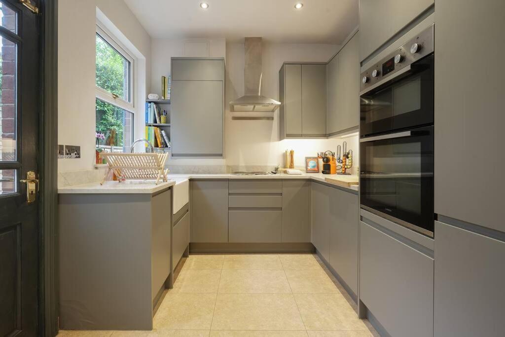 Penryhn House - Spacious 3 Bed Home From Home, Great For Families, Groups & Workers With Free Parking - Hosted By Stay Host Save Sheffield Exterior foto